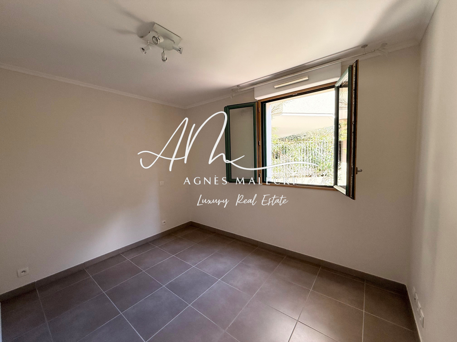 Image_9, Appartement, Cavalaire-sur-Mer, ref :V10008014